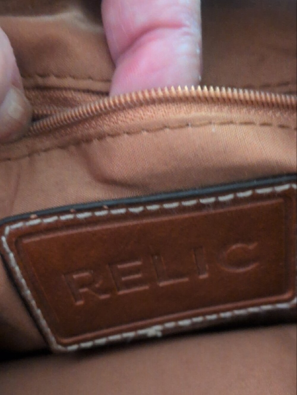 RELIC Patterned Crossbody Bag Cream with Brown Light Blue And Red Trim - Picture 3 of 3